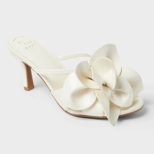 Women's Lillian Flower Mule Heels - A New Day White Size 9.5 New With Tags
